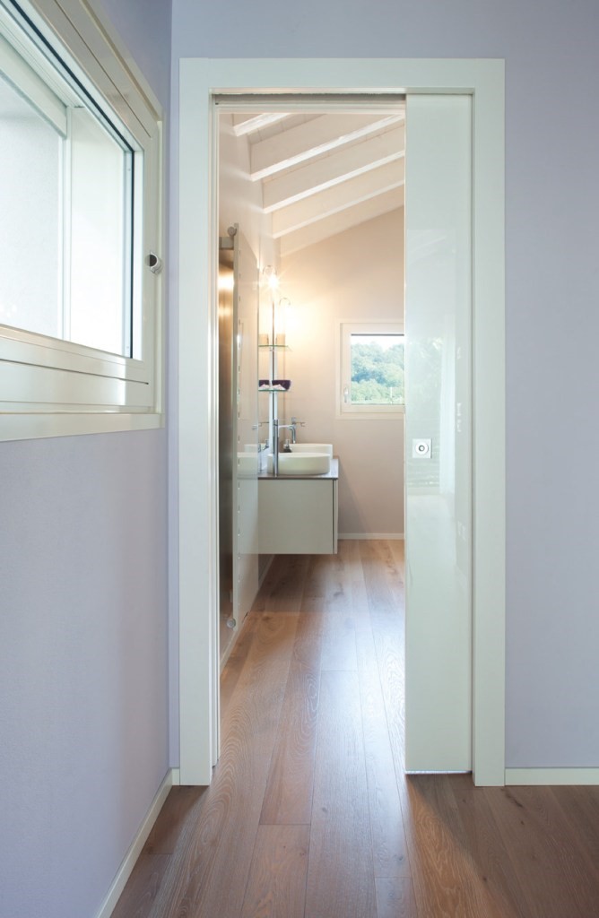 Kúpeľňa - ako si vybrať správne dvere - Klasické